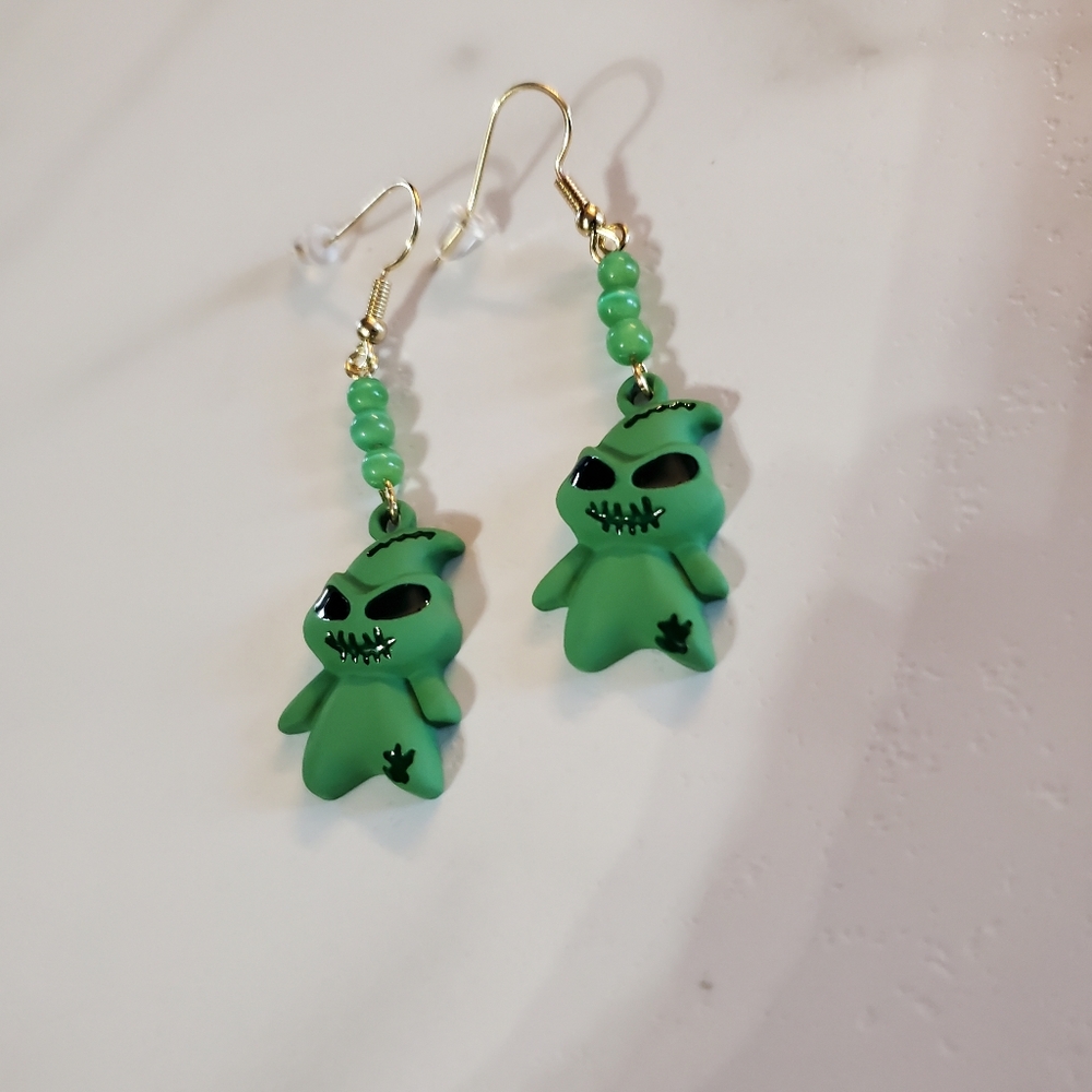 Oogie Boogie Dangle Earrings - Picture 5 of 13
